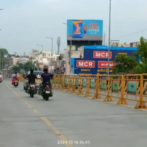 highway-hoarding-flex-board-advertisement