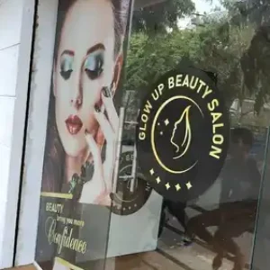 beauty-parlour-interior-glass-sticker-design